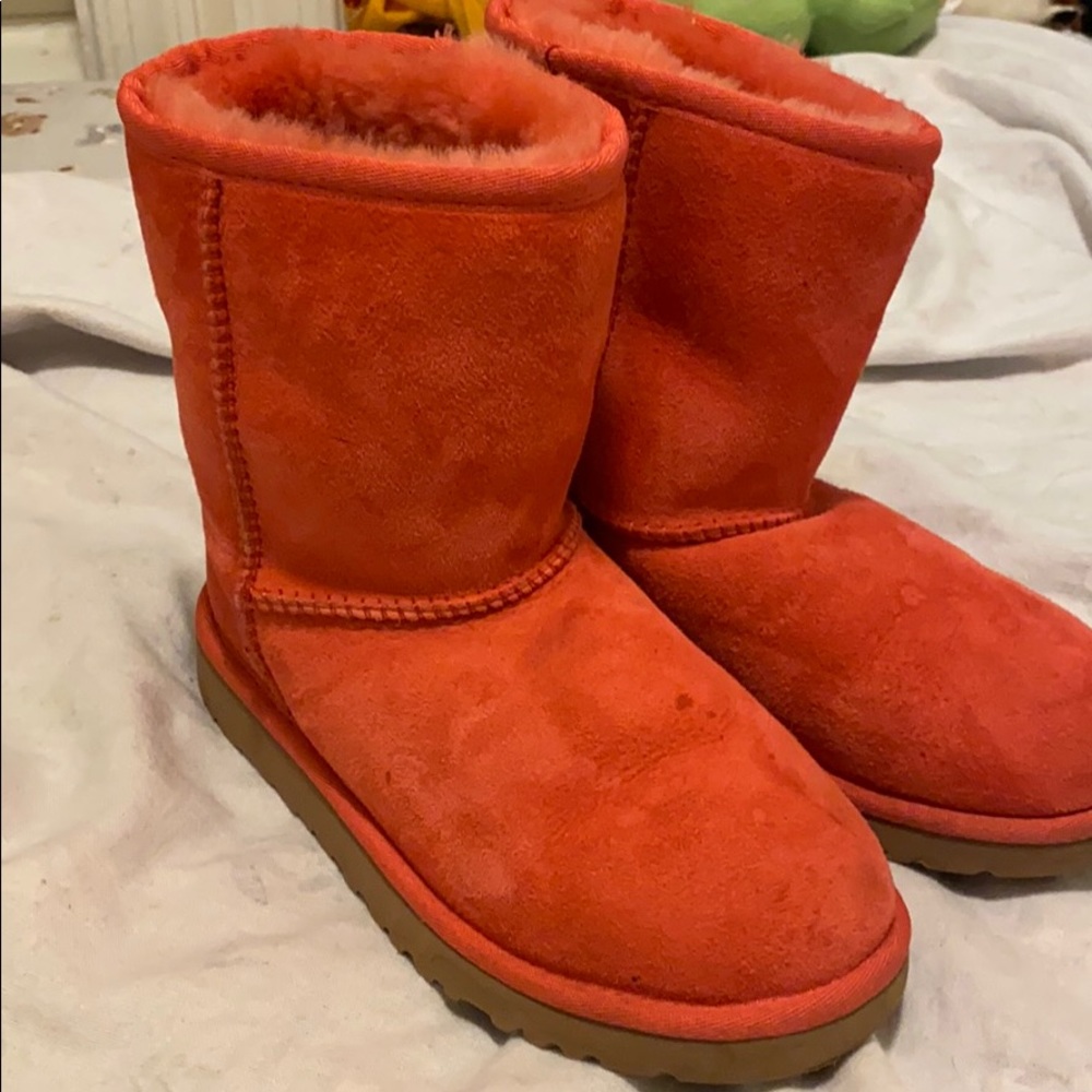 Salmon pink Ugg’s